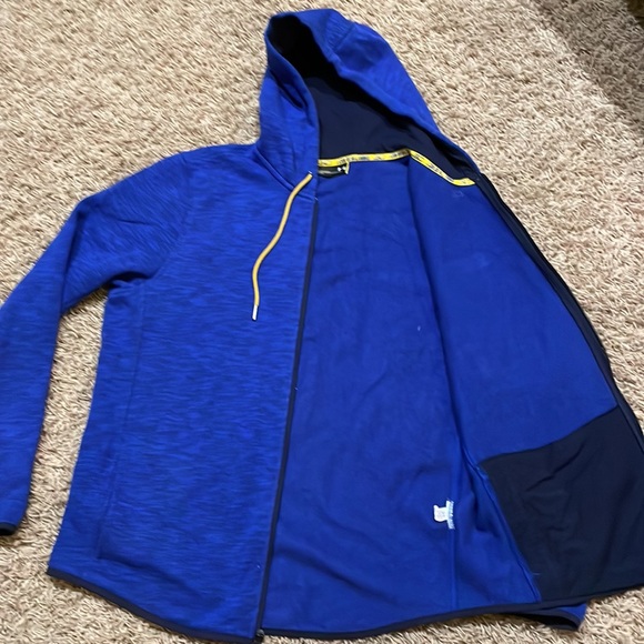 Sports Center warm Coat/Jacket - Picture 2 of 3